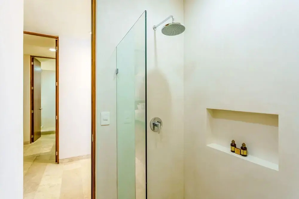 Jungle Luxury in Private Residential Area & Stunning Rooftop by Stella Rentals