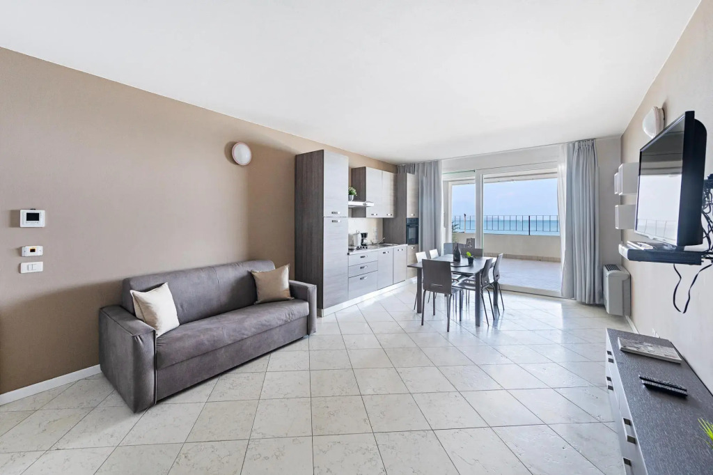 Residenza Miralago With Pool - Two-bedroom With Terrace
