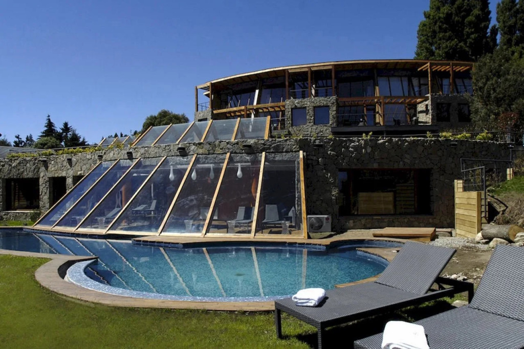 Rochester Bariloche Suites & Spa