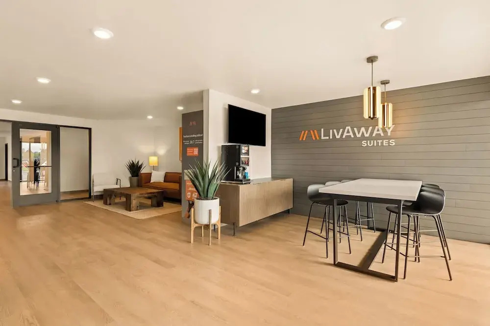 LivAway Suites Nashville-Smyrna