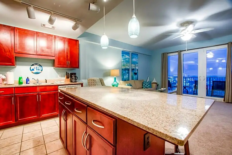 Laketown Wharf #638 by Nautical Properties