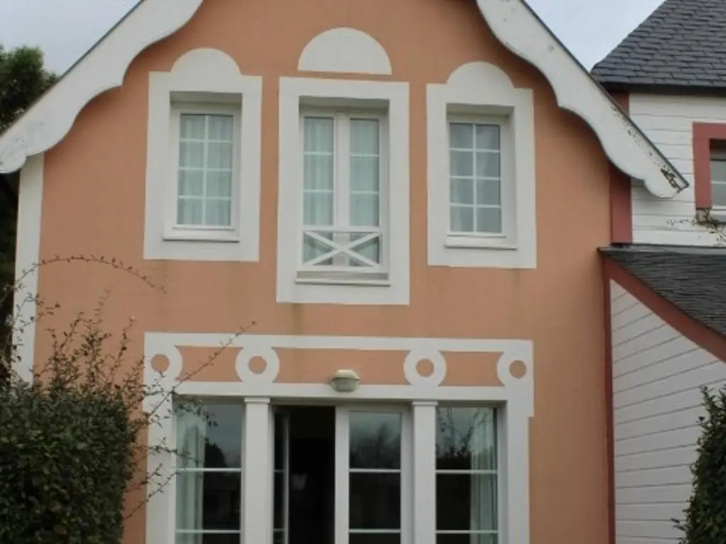 Maison Familiale avec Terrasse, 2 Chambres, Accès Plage et Golf - Animaux Bienvenus - FR-1-482-57