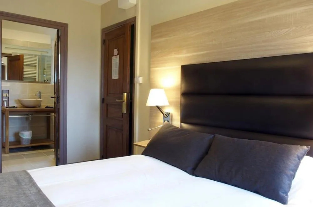 LOGIS HOTEL - Auberge de l'Hélix