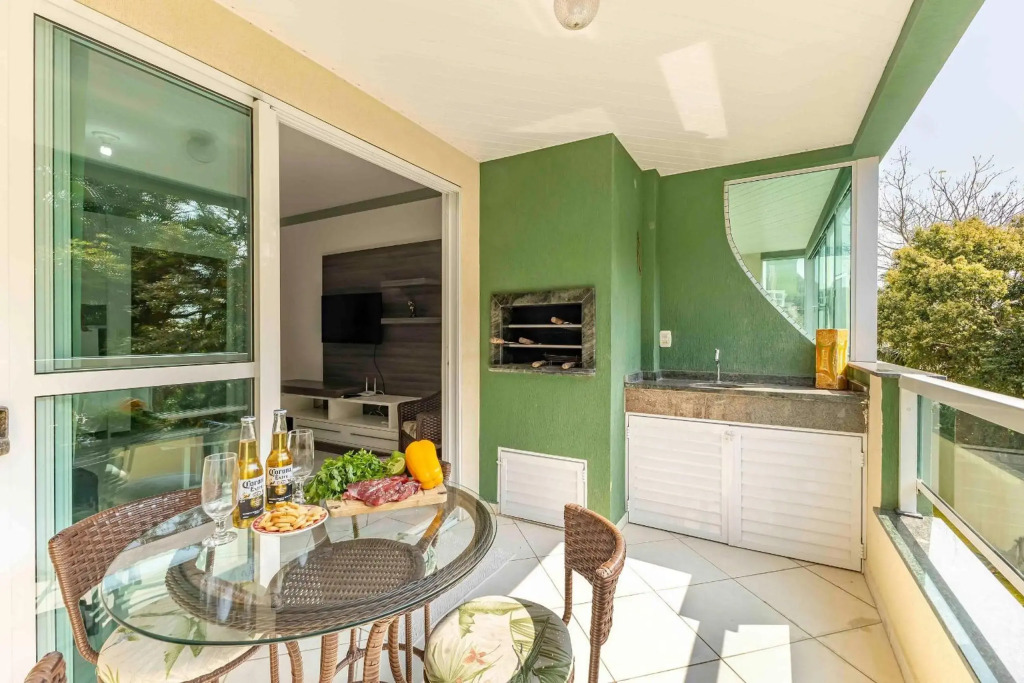 Aconchegante apartamento para famílias na Praia da Conceição - 2 Quartos 7 Pessoas