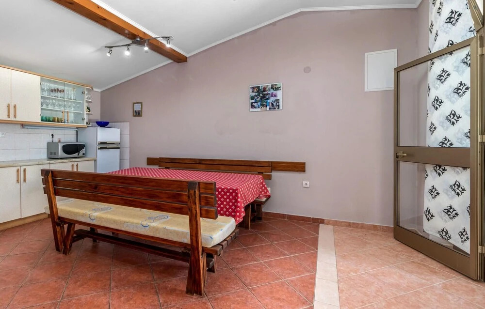 Beautiful Home in Jadranovo With Wifi and 3 Bedrooms