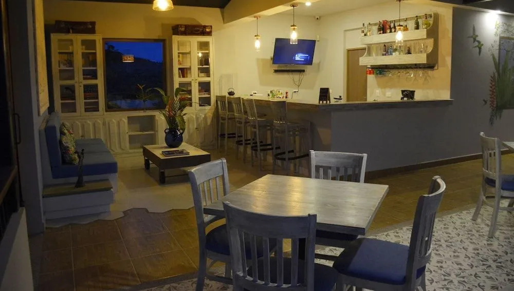 Gyrola Hotel Boutique & Spa By Victoria