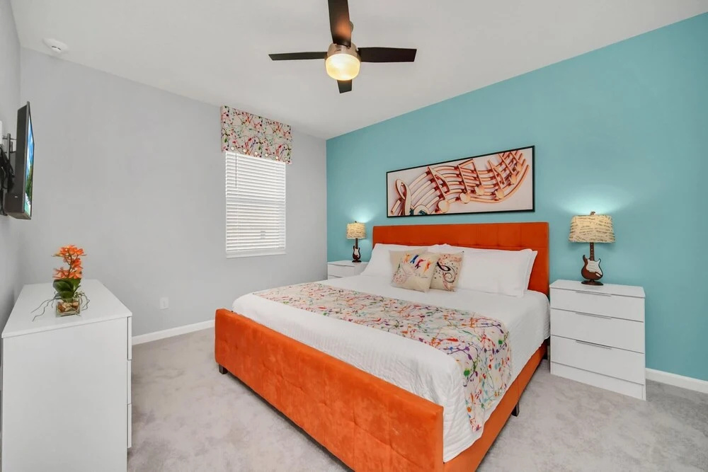 12br Mansion - Sleeps 26 - Family Resort w Private Pool Hot Tub and Games
