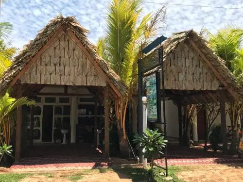 Sunrise Hotel