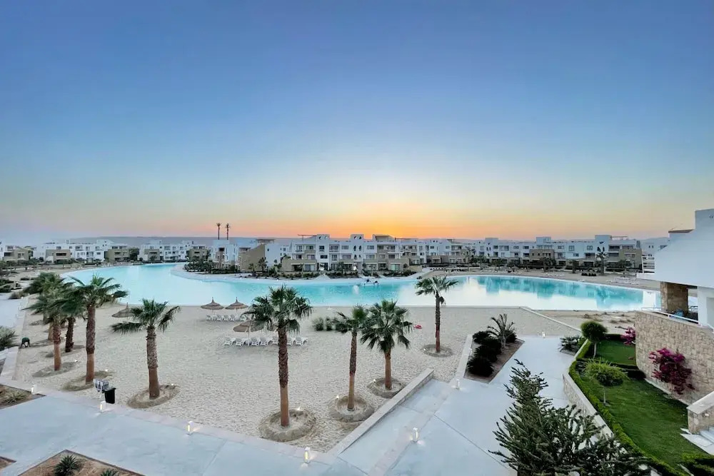 Xuru Stays I Lofty & Lavish 3 BDR @ Swan Lake El Gouna