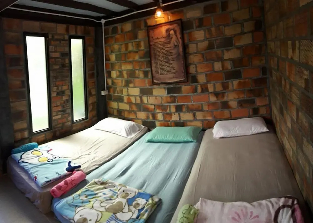 Art-Made Homestay