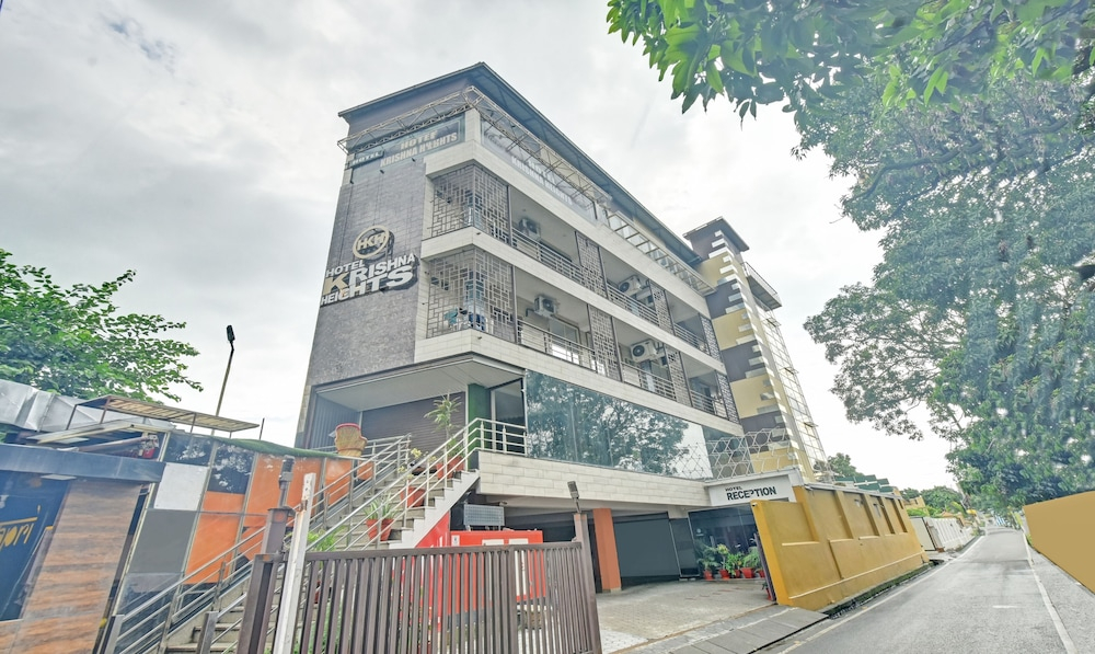 FabHotel Krishna Heights