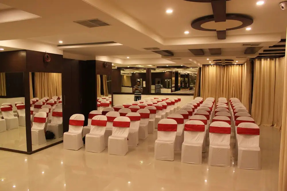 JK Rooms 103 Loharkars Hotel
