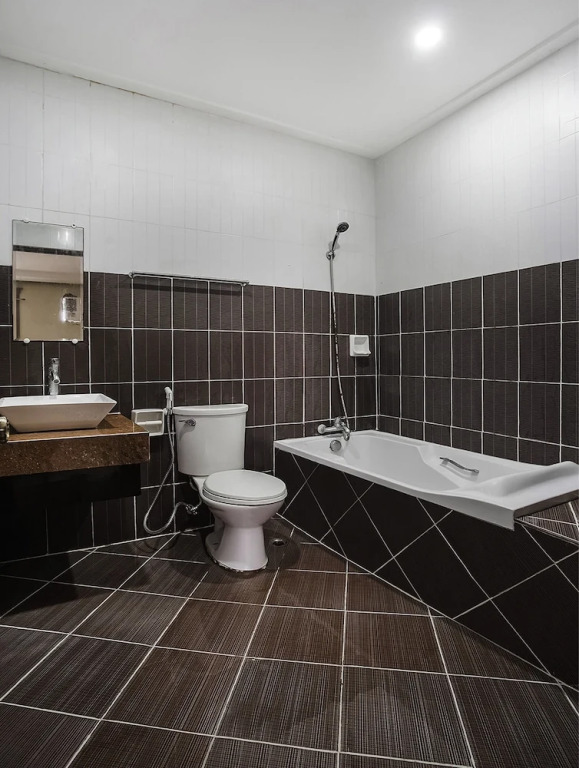 OYO 192 Tcc Condo-Hostel