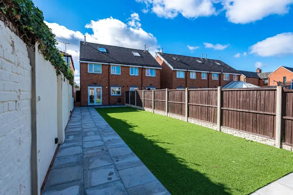 Air Host and Stay - Birchfield Lodge - Sleeps 10 Amazing spacious house