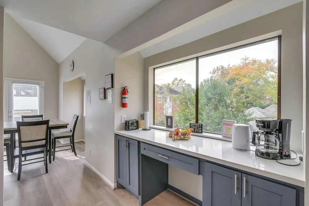 1 Mi to Rice! Pet-friendly, Modern Apt in Houston