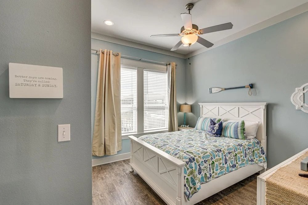 Texas Gulf Coast Home: Walk to Bolivar Beach!, Port Bolivar