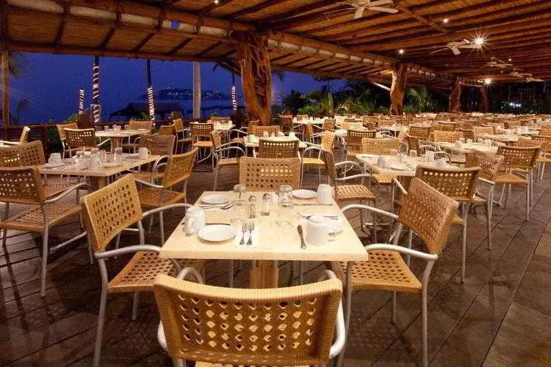 HS HOTSSON Hotel Acapulco