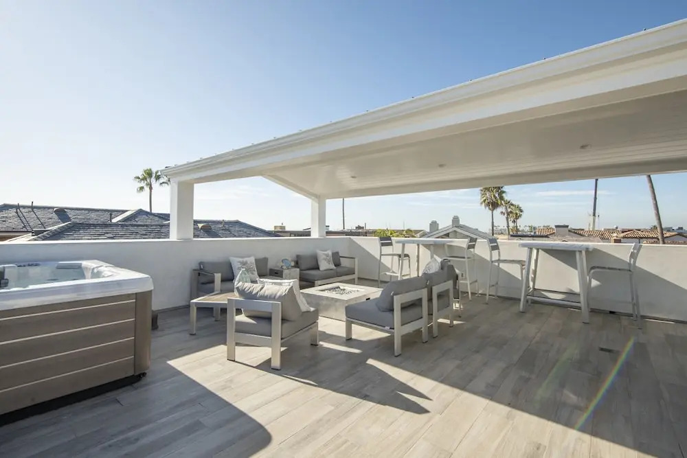 1505 E Ocean 4 Bedroom Home