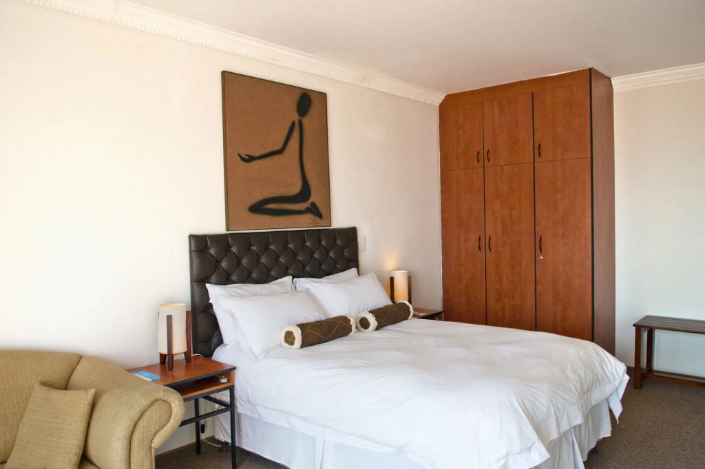 Long Beach Lodge