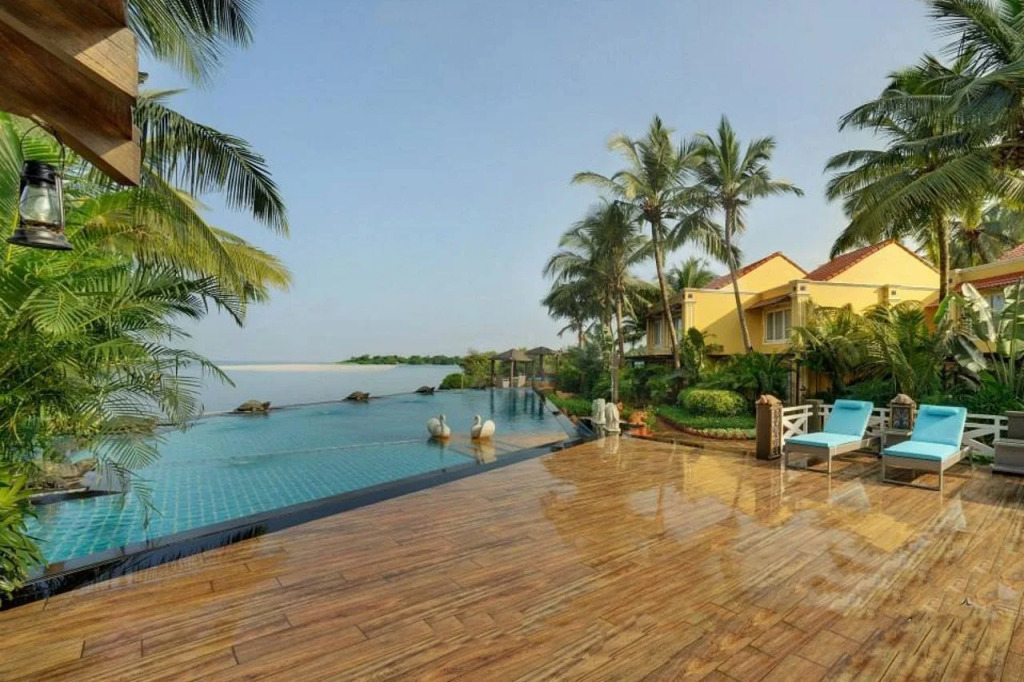 Mayfair Hideaway Spa Resort
