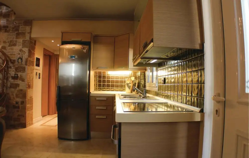 Awesome Home In Artemida With Wifi