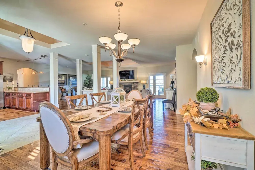 Group Winter Retreat! Stunning Villa Near SDC