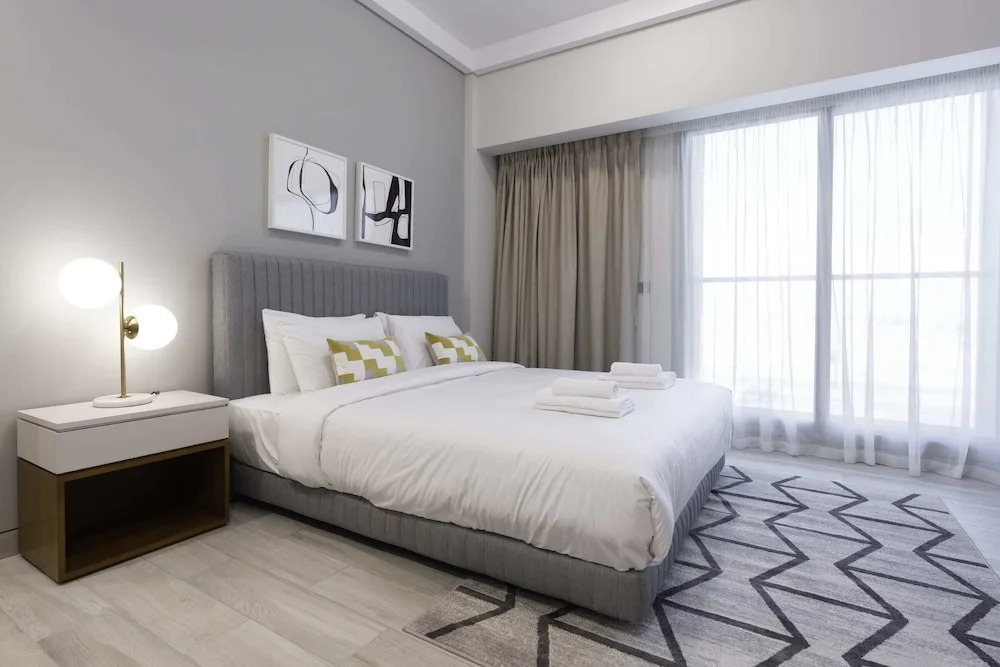 Ideal Flat City View Premium Facilities 4927