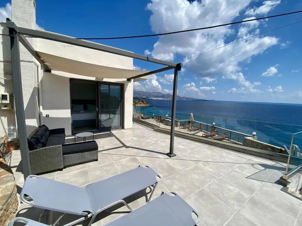 Ostria Apartments