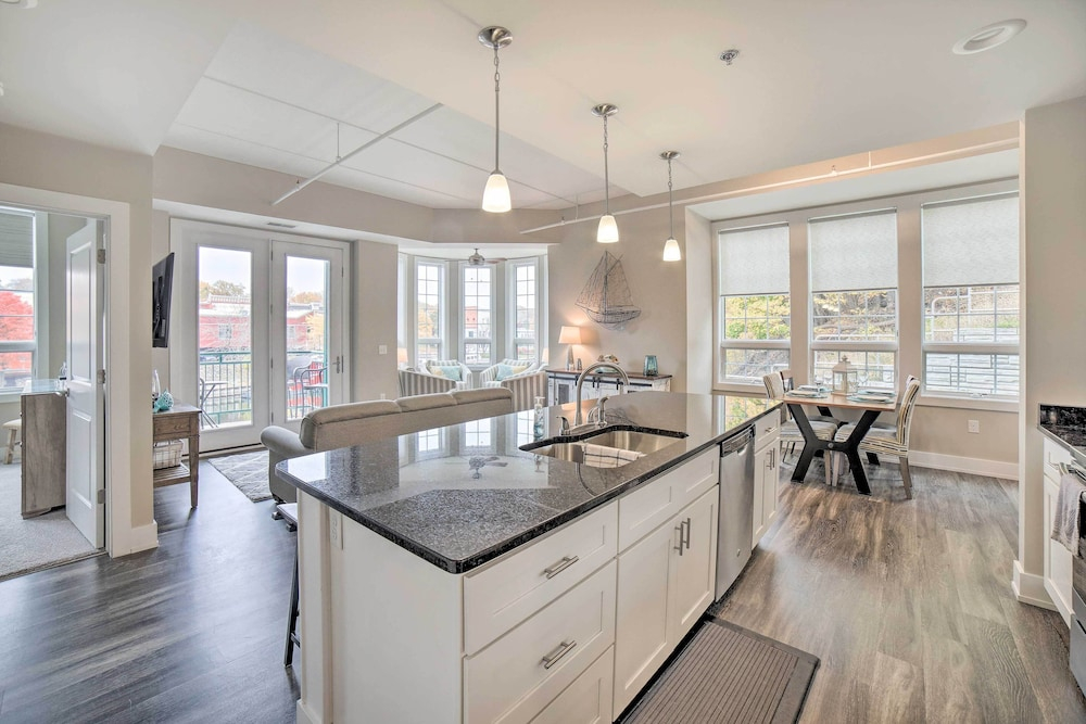 Luxe Manistee Condo w/ Balcony & River Views!