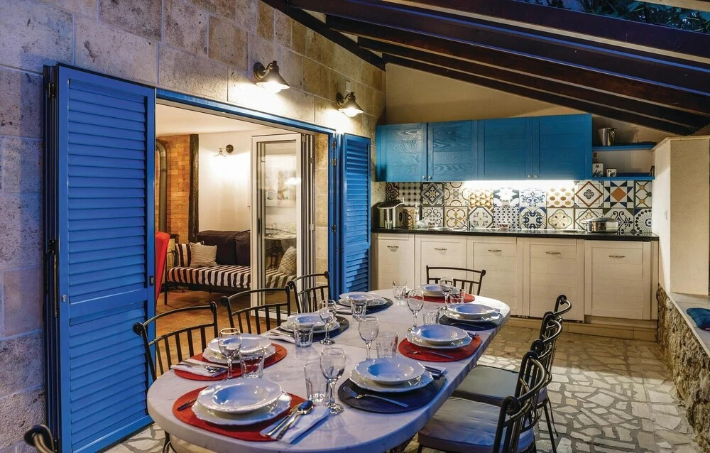 Awesome Home In Omisalj