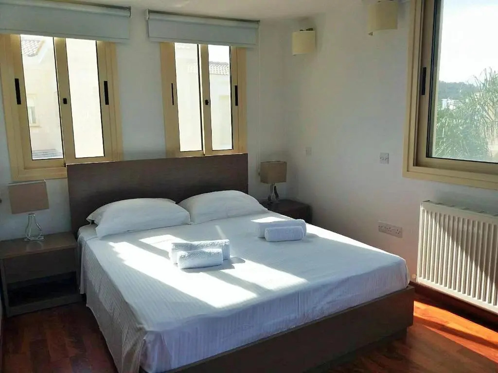 Anthorina Villa 9
