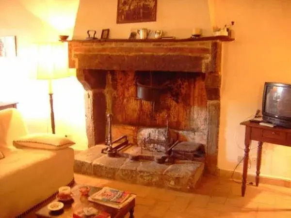 Etruscan House