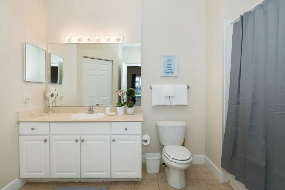 Lucaya Village - 2960 Lucayan Harbour Circle 1-104