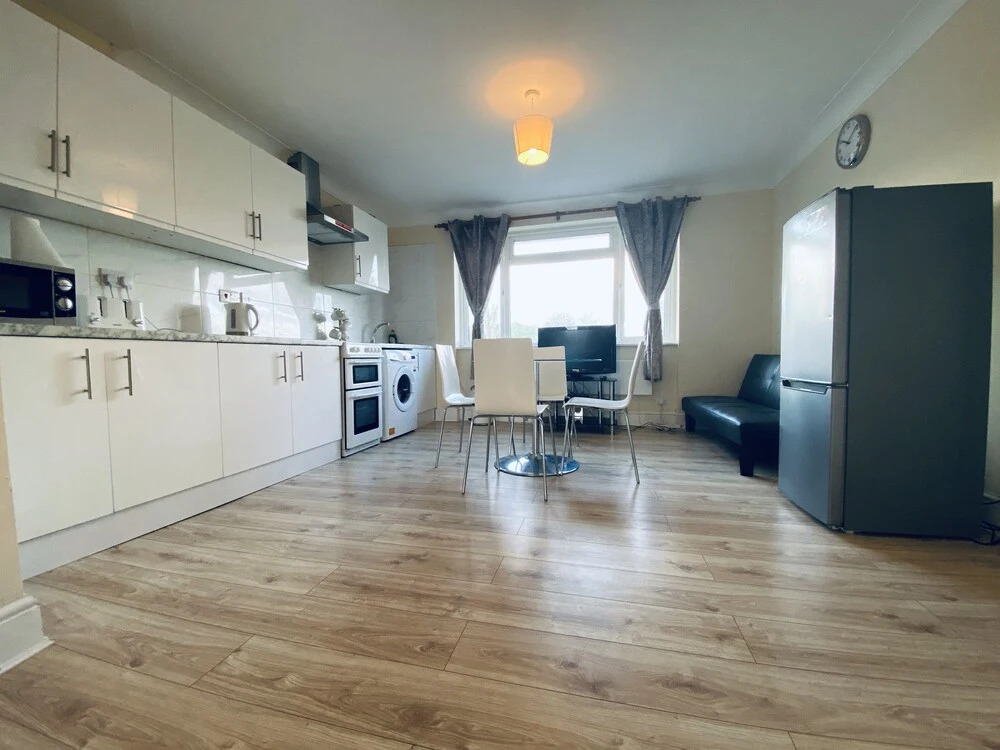 London Lodges