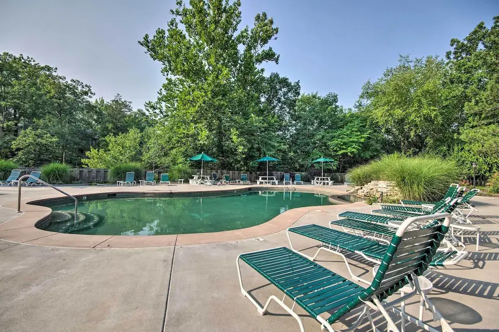 Osage Beach Getaway - 1 Mi to Margaritaville Fun!