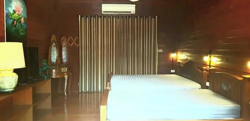 Baan mansin บ้านม่านศิลป์