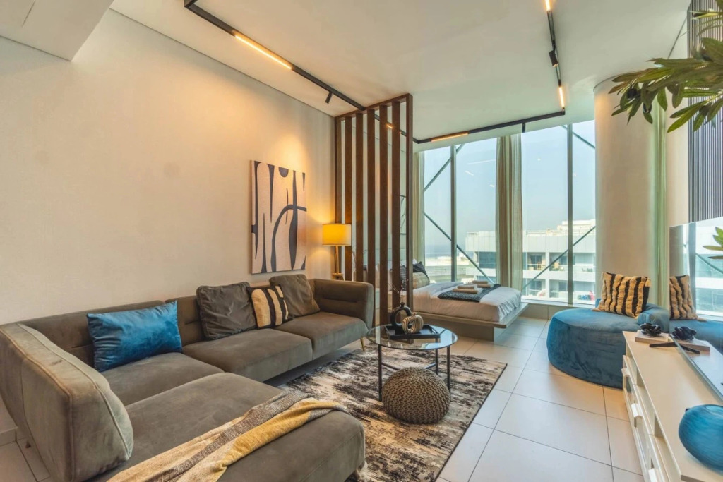 Квартира 7th Floor Sea & Canal View 1BR Near Beach
