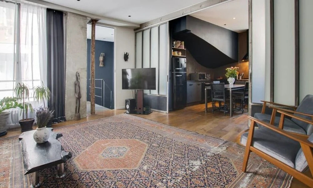 Modern Industrial 80m2 Apartment Near Bastille