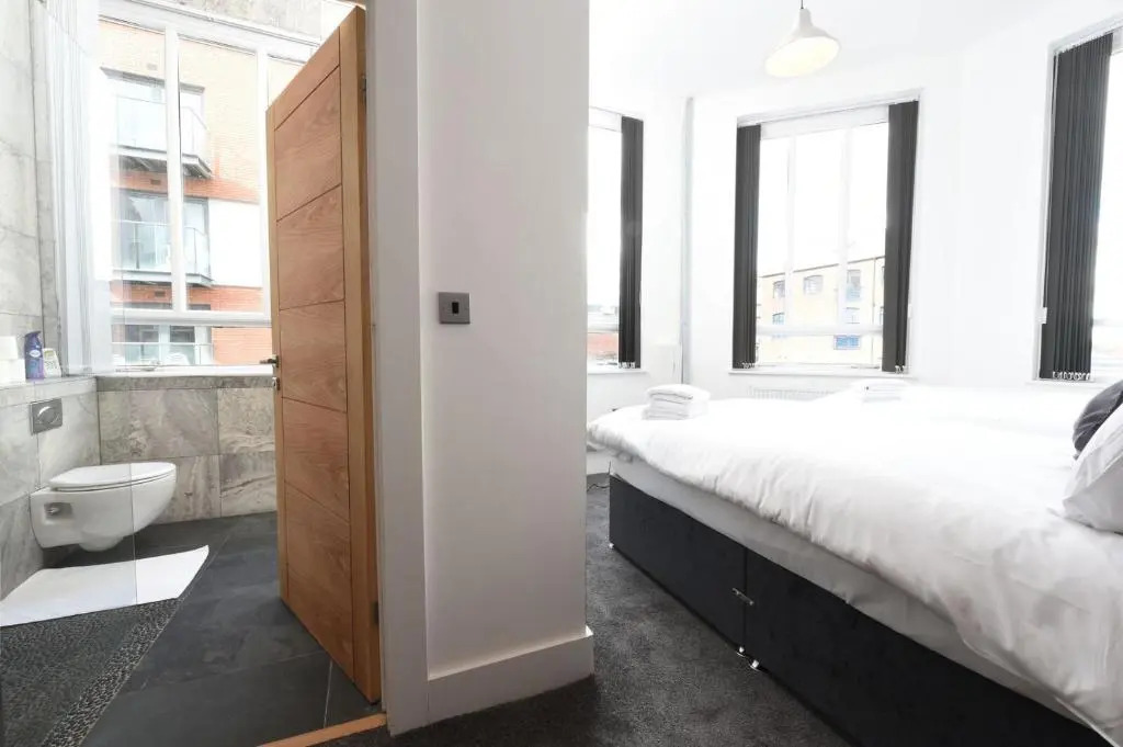 Stunning High Spec Sleep 14 (38 A3)