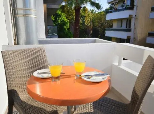 Island Dreams Rooms & Suites