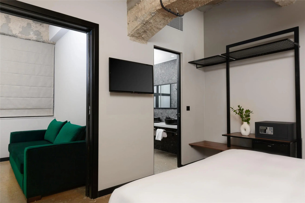 Отель Anise Aluma Athens, Tapestry Collection by Hilton