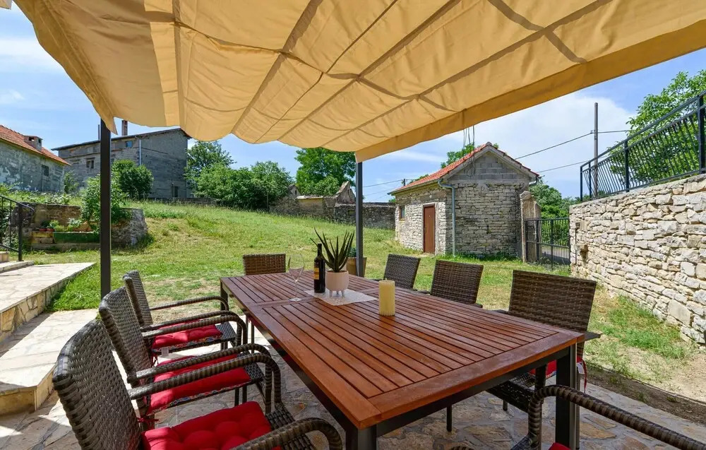 Stunning Home in Benkovac With Wifi and 3 Bedrooms
