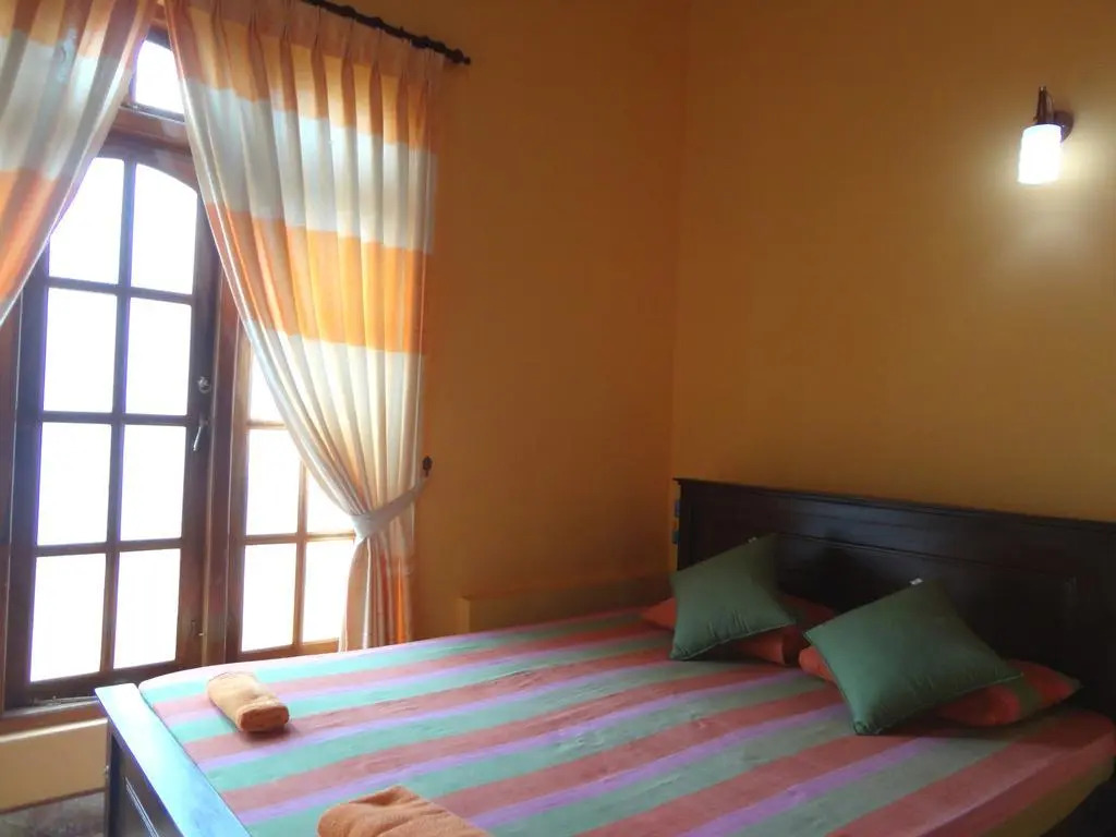 Nilmini Villa