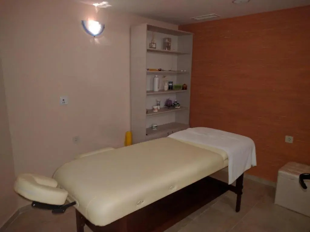 Family Hotel Teos