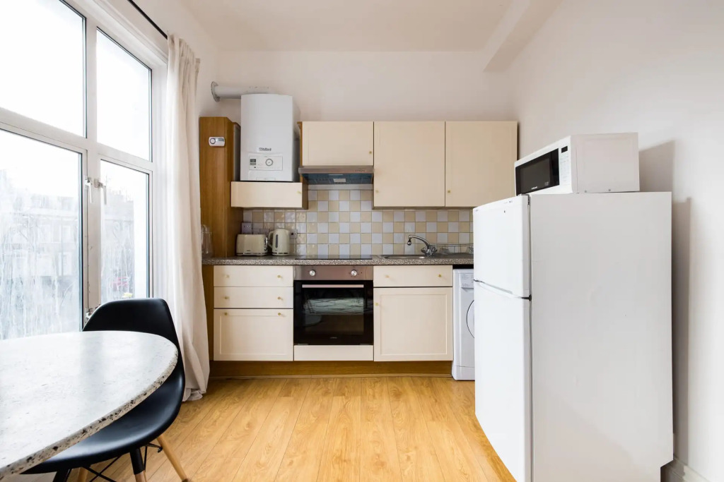 Lovely 1 Bedroom Flat - Shepherds Bush