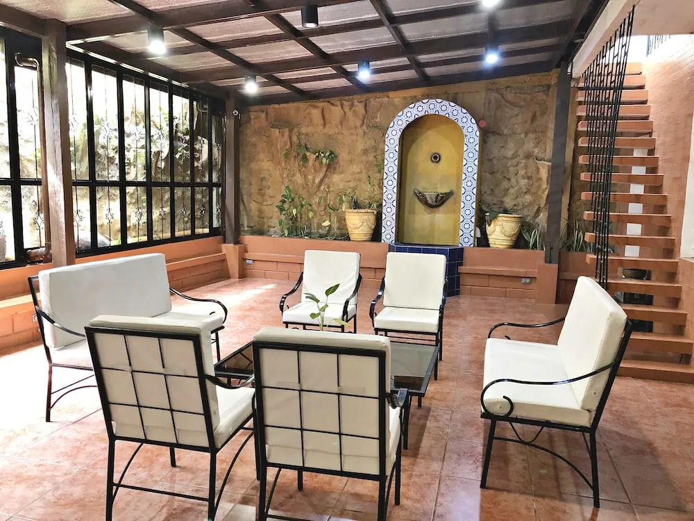 Casa Roces