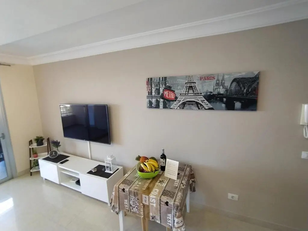 Comfortable apartment with amazing sea views