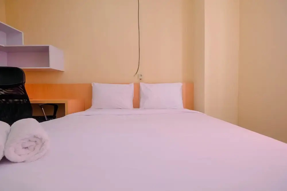 Big and Cozy 3BR Apartment Green Palace Kalibata