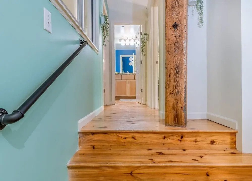 100 Year-old Historic Brick 2BR Loft Large Patio2