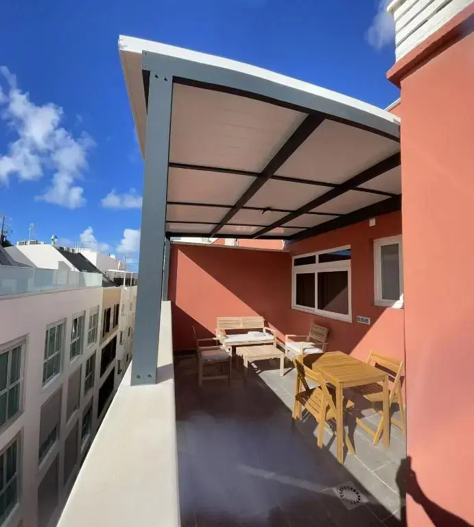 Las Canteras Ático con 28m2 de terraza Rosamar